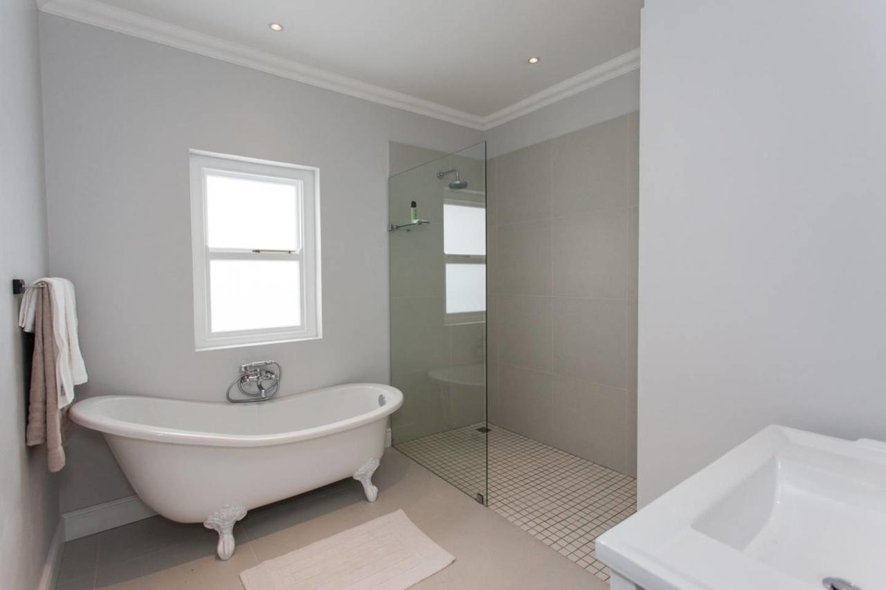 Coral Tree Apartment Hermanus Exterior photo