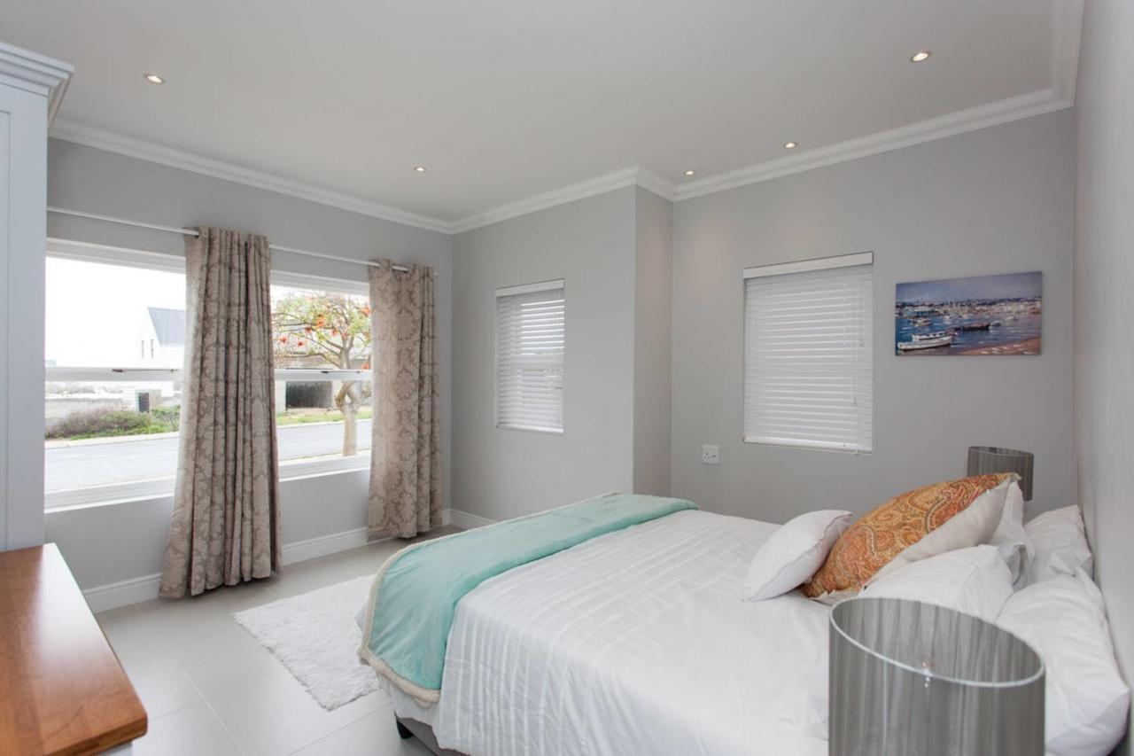 Coral Tree Apartment Hermanus Exterior photo